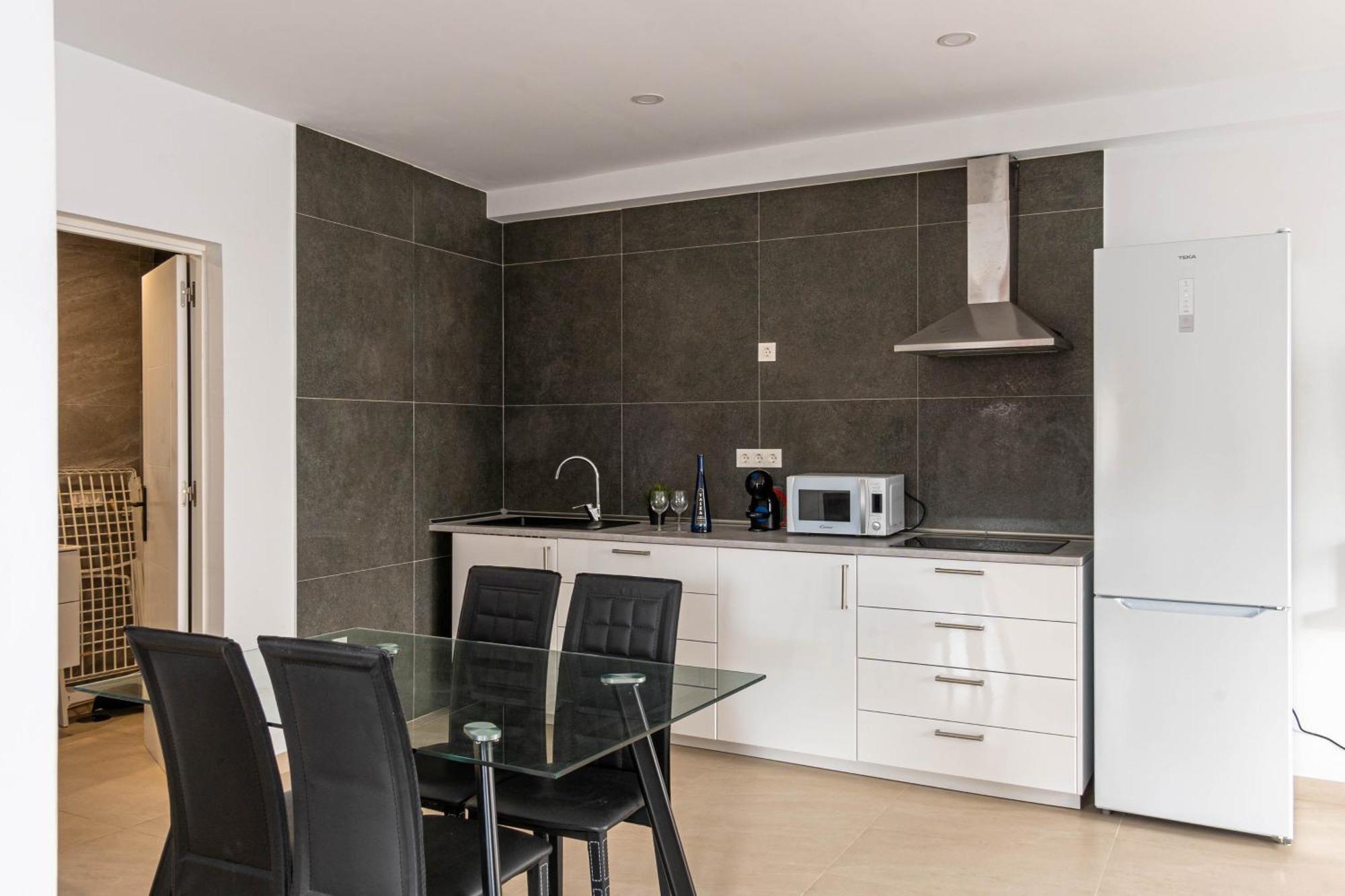 Kiposhi Beach Apartments Punta Mujeres อาริอา ภายนอก รูปภาพ