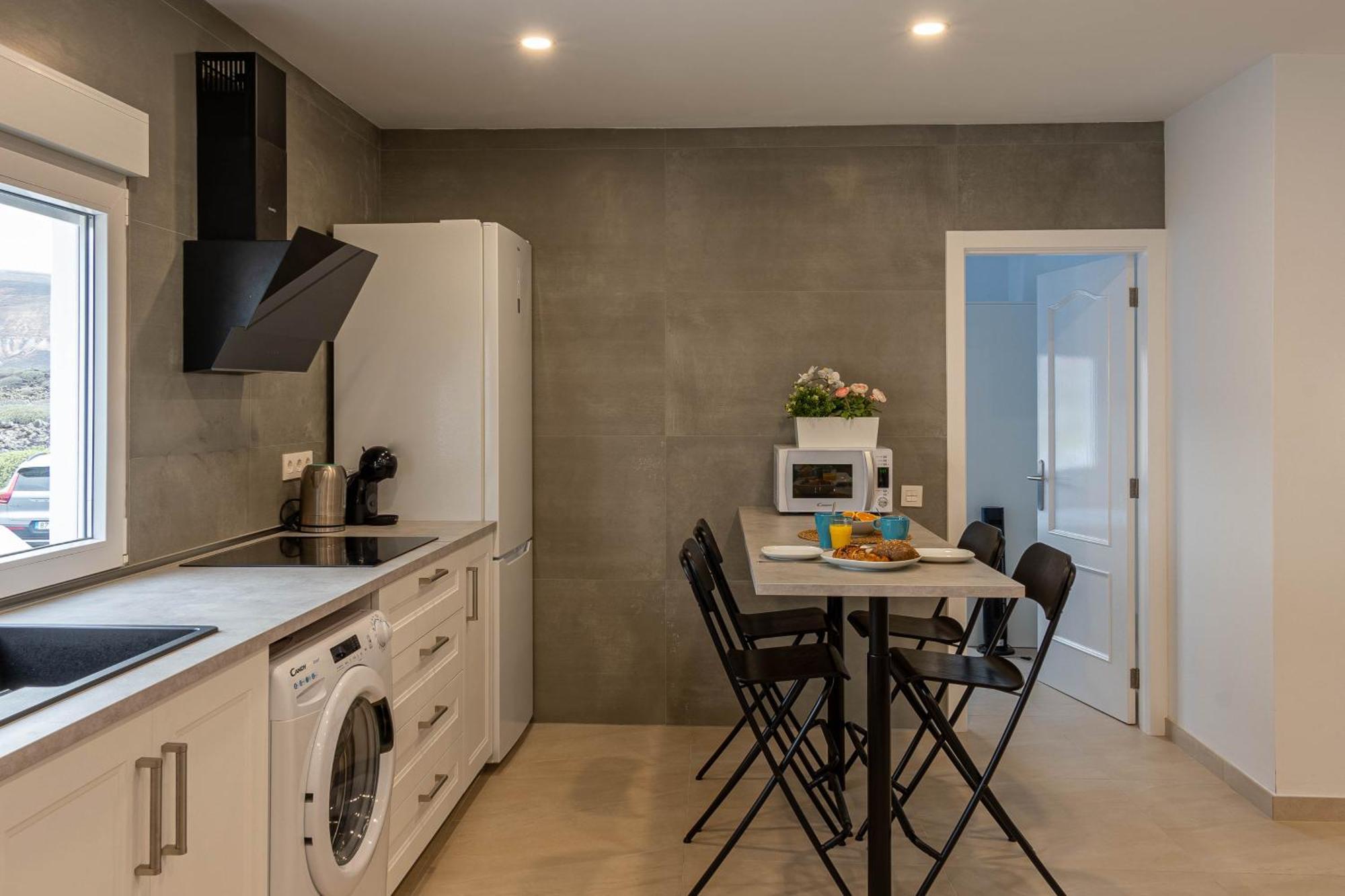 Kiposhi Beach Apartments Punta Mujeres อาริอา ภายนอก รูปภาพ